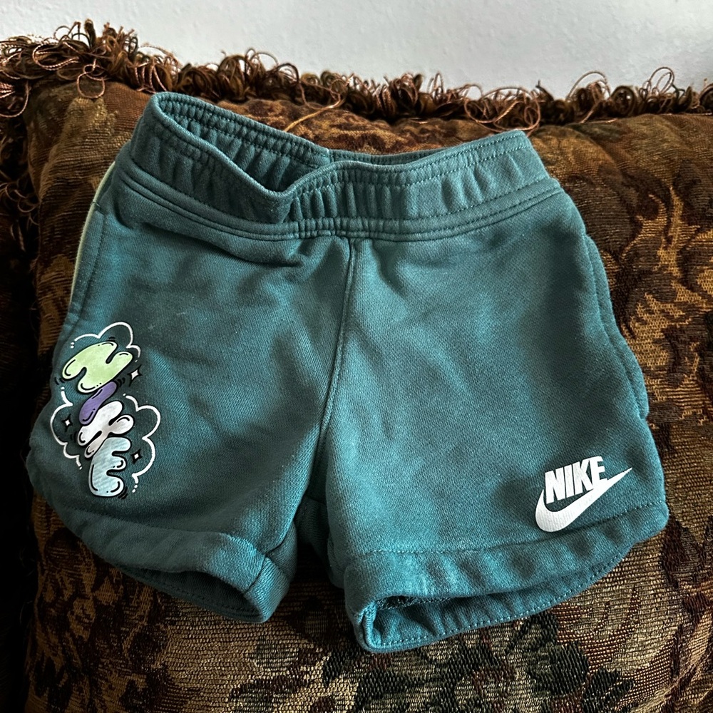 Nike Toddler Shorts 2T | Green Fleece Pull-On
